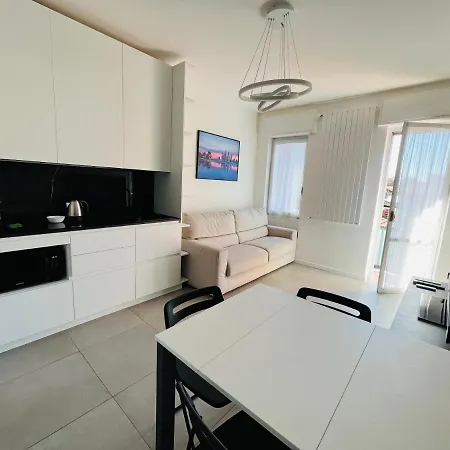 Pericle 5 Apartamento