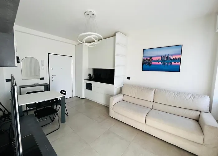 Apartament Pericle 5 *